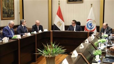 تعاون مصري ـ إيطالي في مجال الصناعات الدوائية