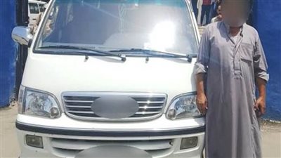 كشف ملابسات تداول فيديو بقيام قائد سيارة 