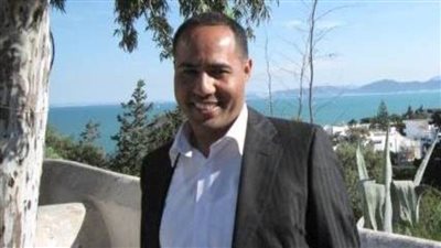 الفائز بجائزة الدولة في الآداب لـ 