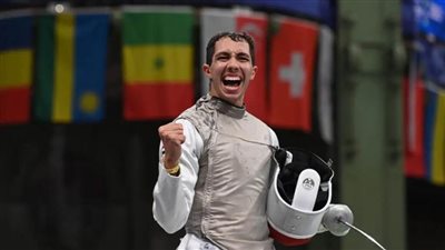 محمد حمزة يعود للقاهرة بعد إصابته بارتجاج في المخ وكدمات بالضلوع ببطولة العالم لسلاح الشيش بجورجيا