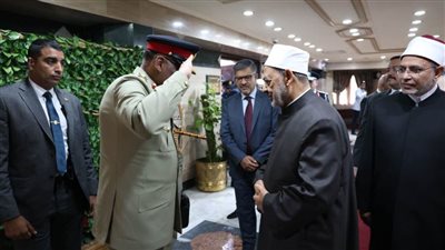 شيخ الأزهر يستقبل رئيس الأركان الباكستاني ويؤكِّد: لا استقرار في العالم دون حل لقضية فلسطين