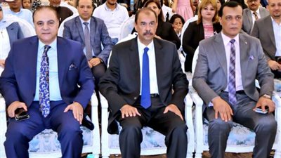 محافظ سوهاج يكرم 191 من أوائل الشهادات العامة والفائزين بالمسابقات العالمية