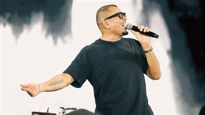 حفل عمرو دياب يتخطى حاجز الـ30 ألف متفرج.. الأكبر في موسم العلمين 2025