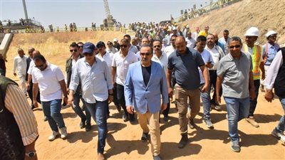محافظ أسيوط يستقبل وزير الري ويتفقدان مشروع قناطر ديروط الجديدة