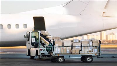 فرنسا: سنرسل 40 طنا من المساعدات الإنسانية إلى غزة