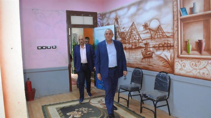 محافظ الغربية خلال