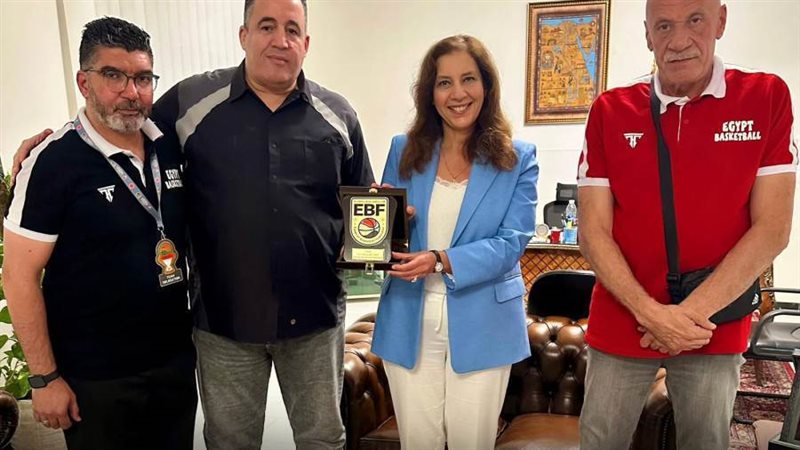 بعثة منتخب السلة