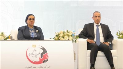 المستشارة أمل عمار تشارك فى 