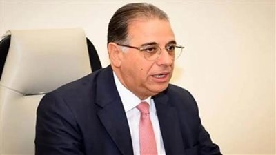 نائب وزير الخارجية يؤكد أهمية مشاركة المواطنين في الاستحقاقات الانتخابية للمساهمة في دفع العملية الديمقراطية