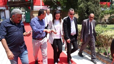 نائب محافظ الجيزة تتابع انتخابات الشيوخ 