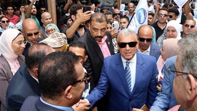 محافظ الإسماعيلية يتابع ميدانيًّا انتظام سير انتخابات مجلس الشيوخ ٢٠٢٥