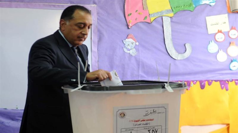 رئيس الوزراء يدلي