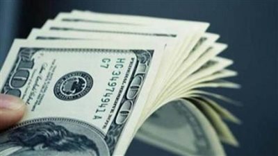 الدولار ينخفض وسط رهانات على زيادة وتيرة خفض الفائدة الأمريكية