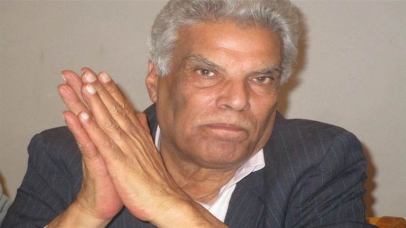 الروائي إبراهيم عبد