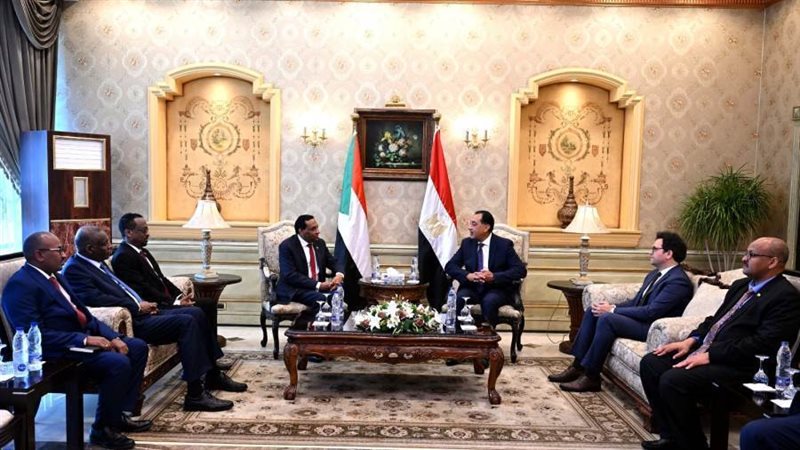 رئيس الوزراء د مصطفى