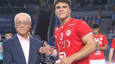 عادل احمد أفضل لاعب في مباراة مصر واليابان