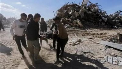 استشهاد 4 فلسطينيين في قصف إسرائيلي وسط قطاع غزة