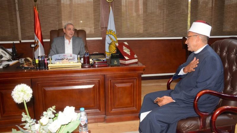 محافظ الغربية خلال