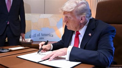 ترامب يوقع أمرًا تنفيذيًا لتمديد فرض الرسوم الجمركية على الصين لمدة 90 يومًا