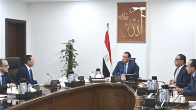 رئيس الوزراء يتابع مشروعات شركة تنمية الريف المصري 