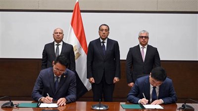 رئيس الوزراء يشهد توقيع عقد إنشاء مصنع سايلون الصينية للإطارات  