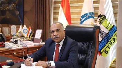 نقيب البترول يشيد برؤية الدولة المصرية في تمكين وتأهيل الشباب