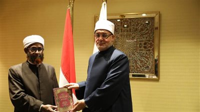 مفتي الجمهورية يستقبل عميد كلية أصول الدين بالهند ويؤكد أهمية تعزيز التعاون بين المؤسسات الدينية في البلدين