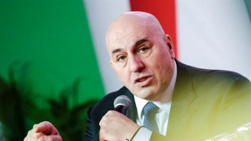 وزير الدفاع الإيطالي