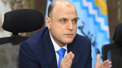 محافظ كفرالشيخ يبحث تطوير وميكنة خدمات التأمين الصحي