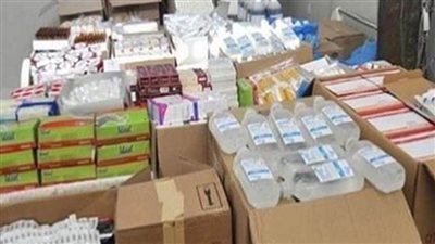 ضبط مسؤول عن مخزن مستلزمات طبية بدون ترخيص بالقاهرة