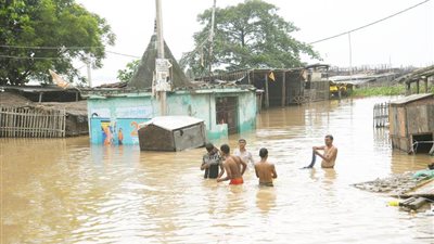 مصرع أكثر من 200 شخص إثر فيضانات مفاجئة في الهند وباكستان