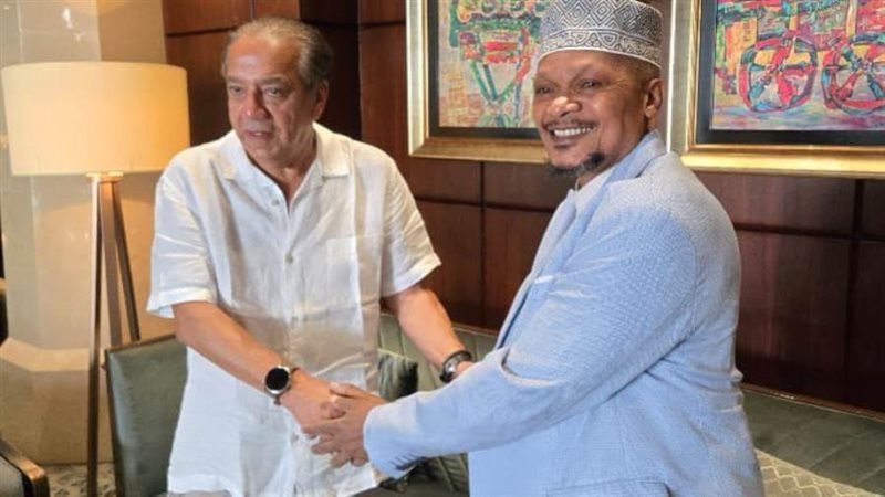 مفتي تنزانيا مع رئيس