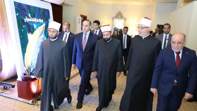 وزير الأوقاف خلال