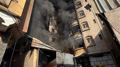 لجنة هندسية لبيان مدى تأثير الحريق على عقار درب الشيخ فراج ببولاق