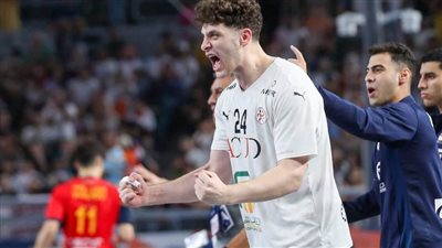 يوسف عبد الغني لاعب منتخب اليد: مباراة الدنمارك كانت الأصعب.. والجمهور منحنا دفعة قوية