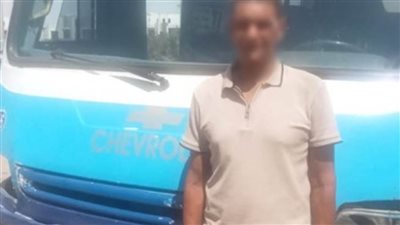 كشف ملابسات تداول فيديو بقيام قائد سيارة أتوبيس 