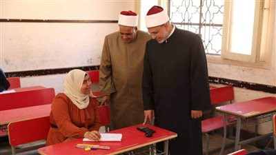 قيادات الأزهر يتابعون سير امتحانات الثانوية الأزهرية بالدور الثاني على مستوى الجمهورية