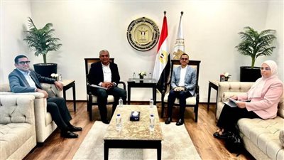 وزير الاستثمار يستعرض دور قطاع التشييد والبناء في توفير احتياجات السوق