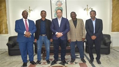 بالصور.. وفد إعلامي سوداني يزور 
