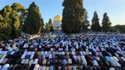 45 ألف فلسطيني يؤدون صلاة الجمعة في المسجد الأقصى المبارك