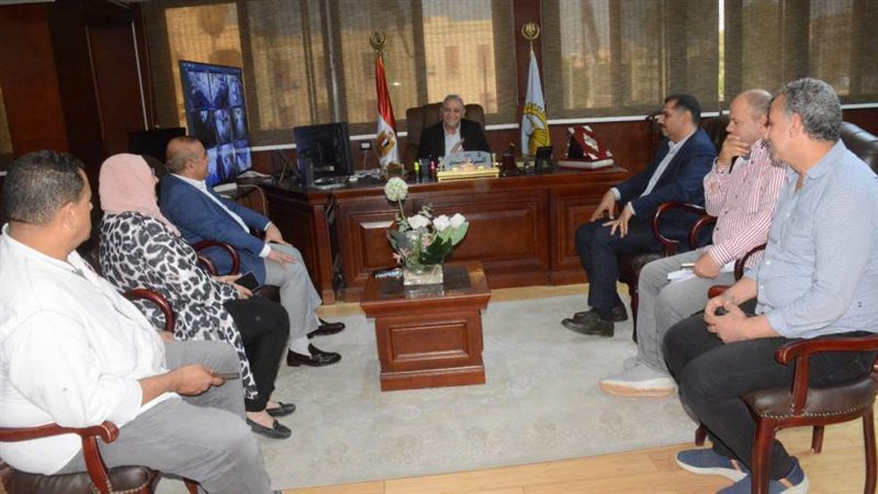 محافظ الغربية خلال