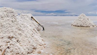 عمالقة وادي السيليكون.. جيف بيزوس وبيل جيتس يبحثان عن الليثيوم في الكونغو الديمقراطية