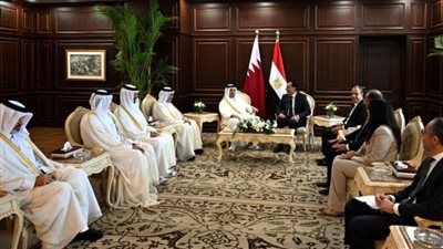 رئيس الوزراء يلتقي نظيره القطري لبحث مجالات التعاون المشترك