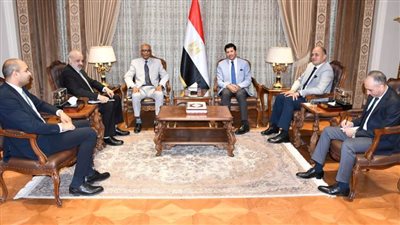 وزير الرياضة يبحث مع اتحاد الهوكي استعدادات استضافة مصر للبطولة الأفريقية