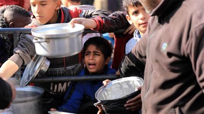 برنامج الأغذية العالمي: المساعدات الغذائية التي تصل إلى قطاع غزة غير كافية لمنع انتشار الجوع
