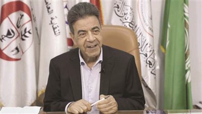  نقيب البيطريين يطالب بحل مشكلات أطباء الصناديق وصرف مرتباتهم المتأخرة