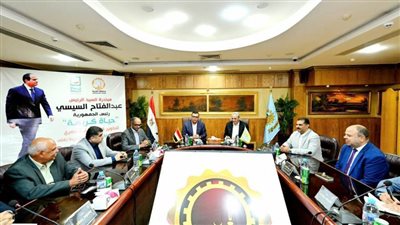 وزير الإسكان يتفقد عددا من مشروعات 