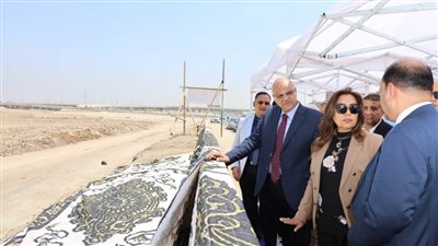 وزيرة التنمية المحلية ومحافظ القليوبية يتفقدان أعمال الانتهاء من رفع 675 ألف طن مخلفات بشبرا الخيمة