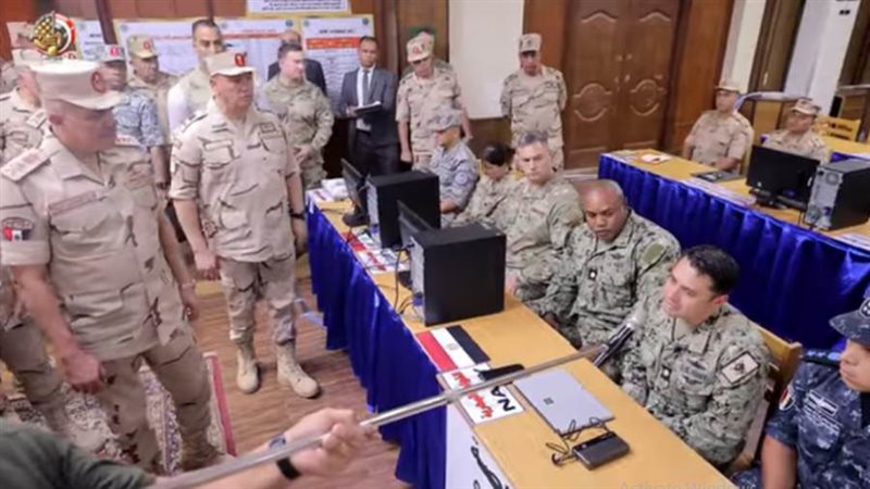 رئيس الأركان يتفقد