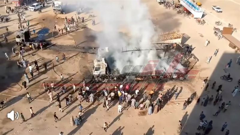 جانب من الحريق